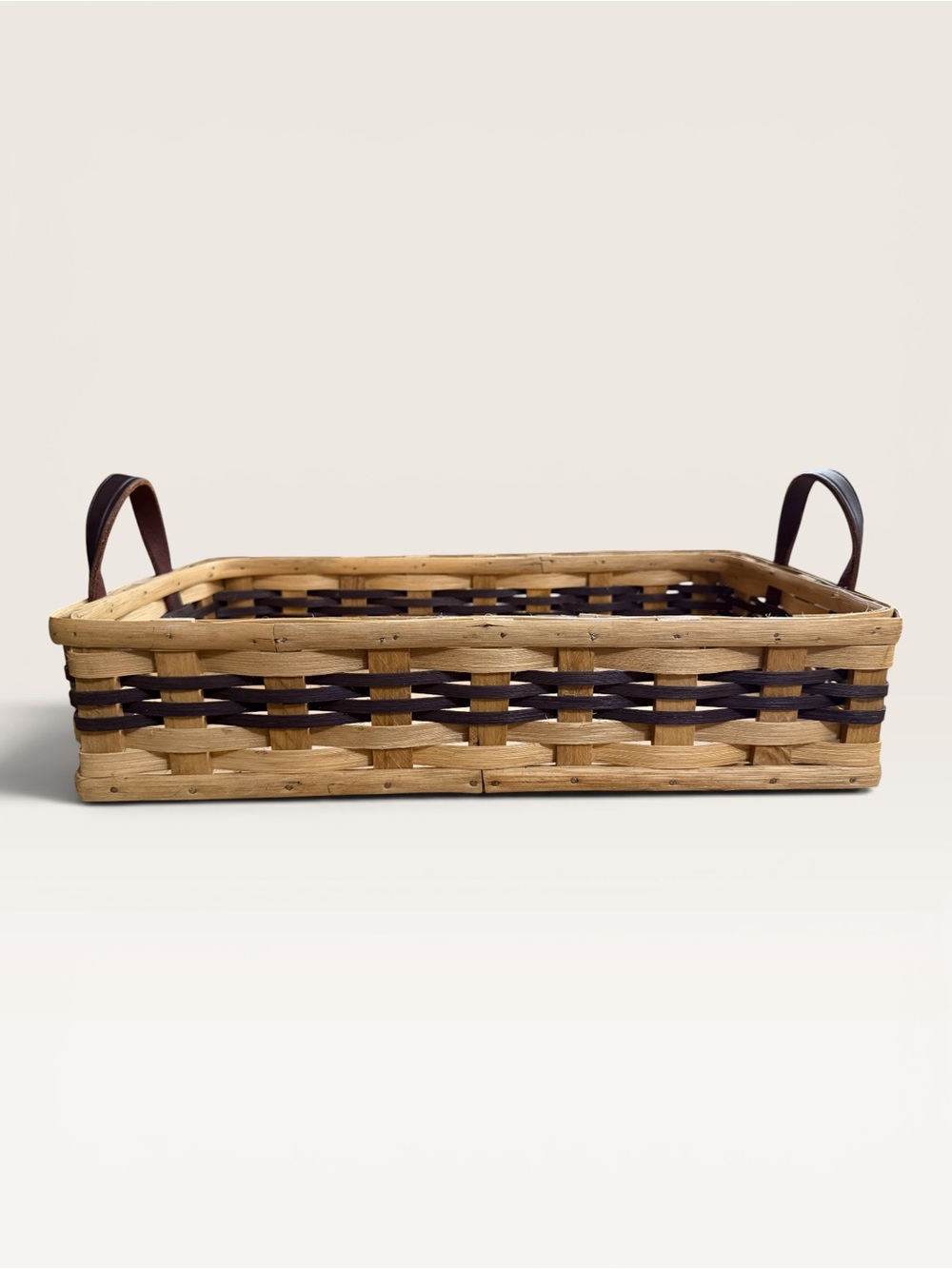 Handcrafted Amish Woven Basket w/Makers Info on Basket Bottom